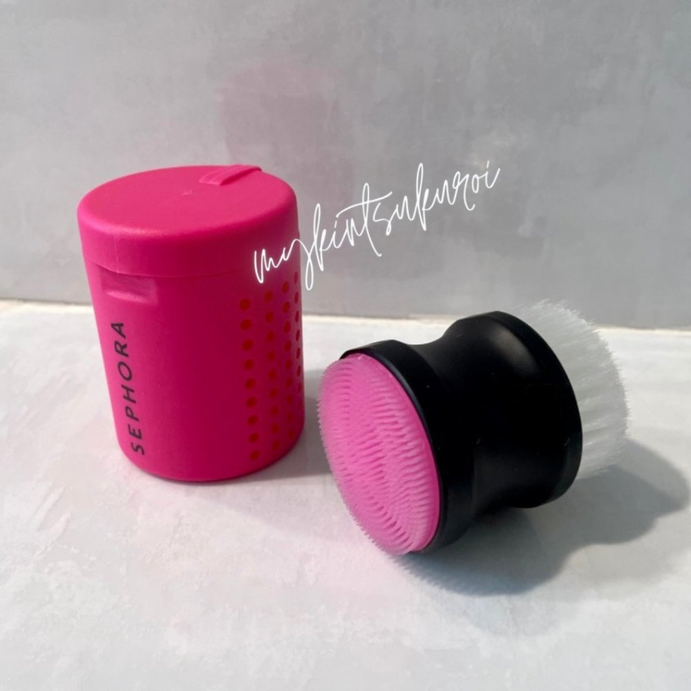 SOLD OUT! 💞 Sephora Dynamic Duo Face Brush - Picture 1 of 2